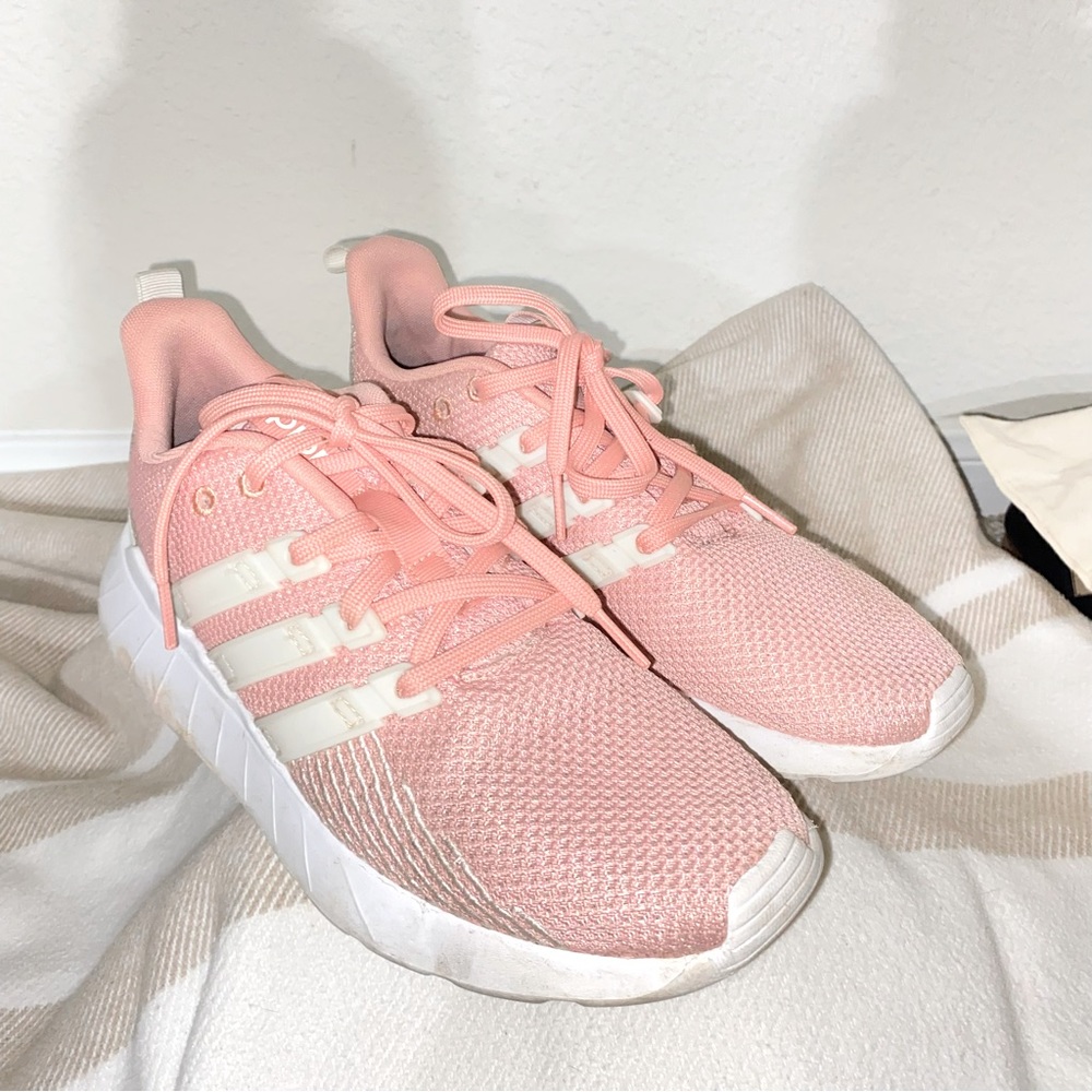 Adidas Women's Questar Flow Running Shoe